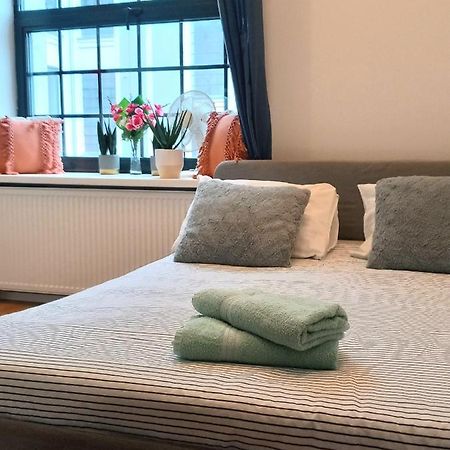 Hola Apartamenty Pomorska 65 Лодзь Экстерьер фото